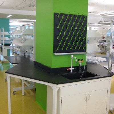 Wall-Mounted vs. Freestanding Lab Drying Racks